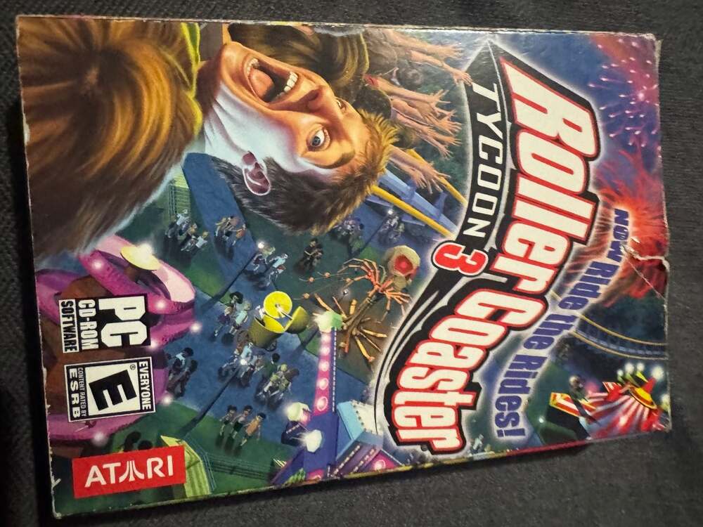 RollerCoaster Tycoon 3 (PC, 2004) - European Version